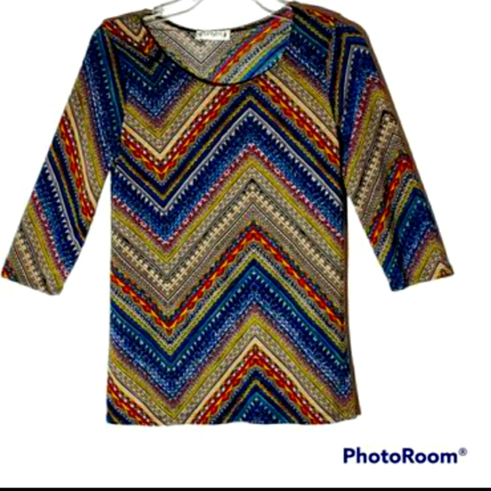 Agenda ladies small pullover geometric print top. 039
